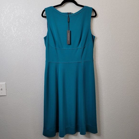Elie Tahari Dresses & Skirts - Elie Tahari sheath dress teal with purple satin lining, drape luxury fabrics 14
